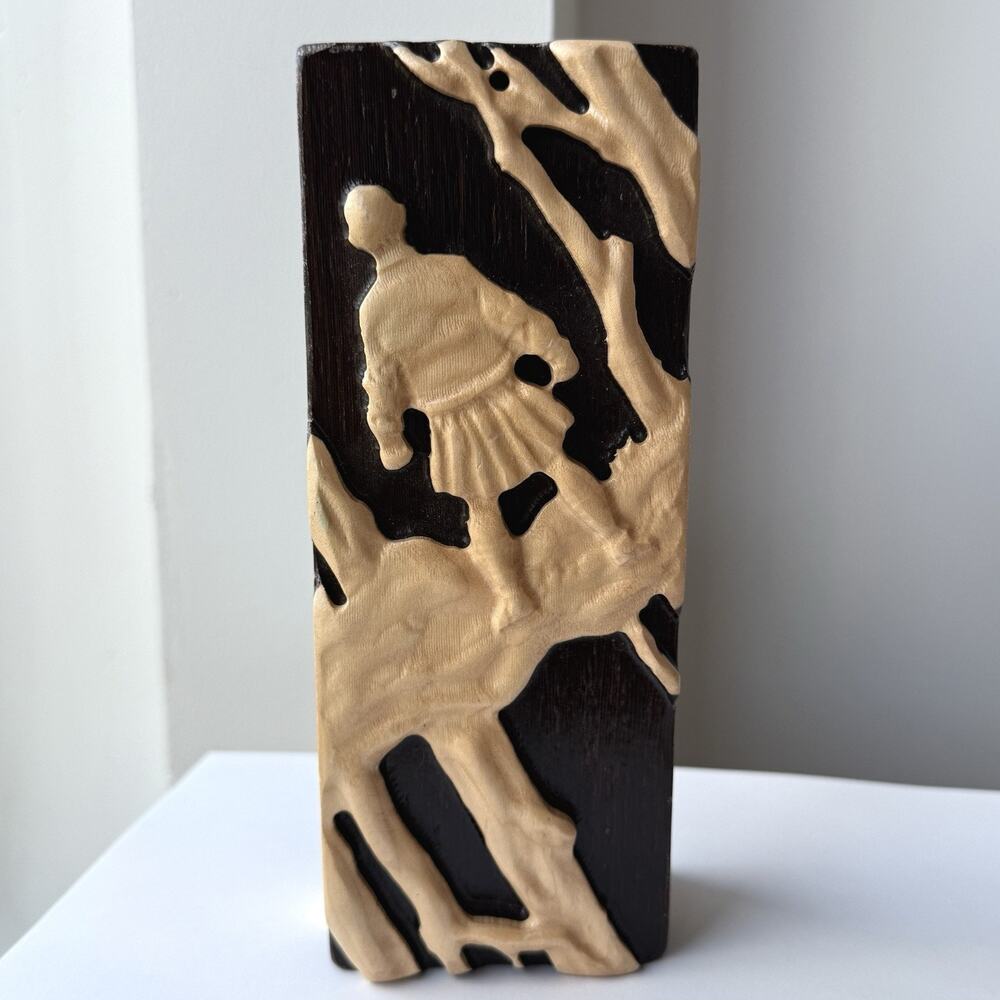 Dog Might Games Dungeons & Dragons Wood Magnetic Dice Box Tower Lost Odyssey D&D